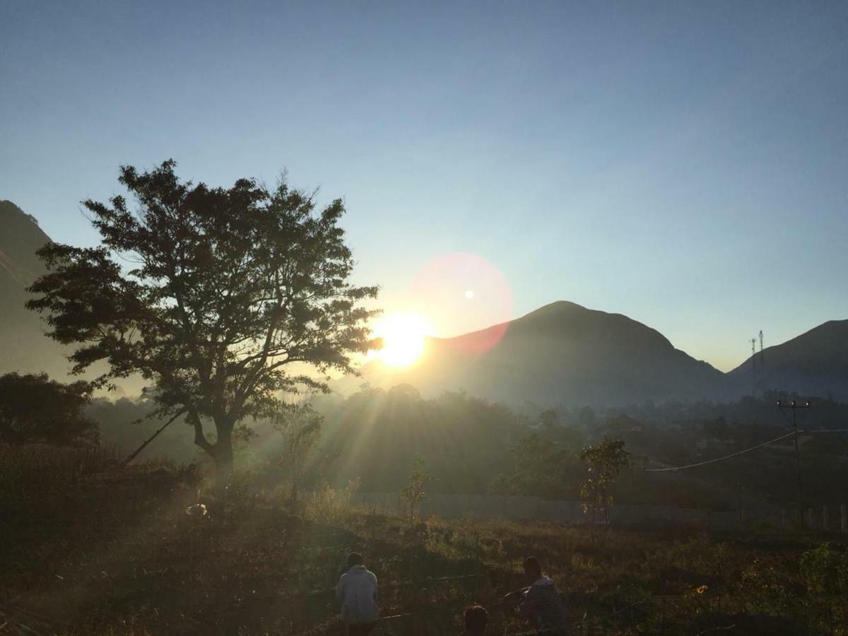 Rinjani Hill Hotel Сембалун Лауанг Екстериор снимка