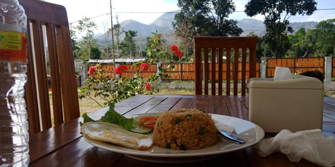 Rinjani Hill Hotel Сембалун Лауанг Екстериор снимка
